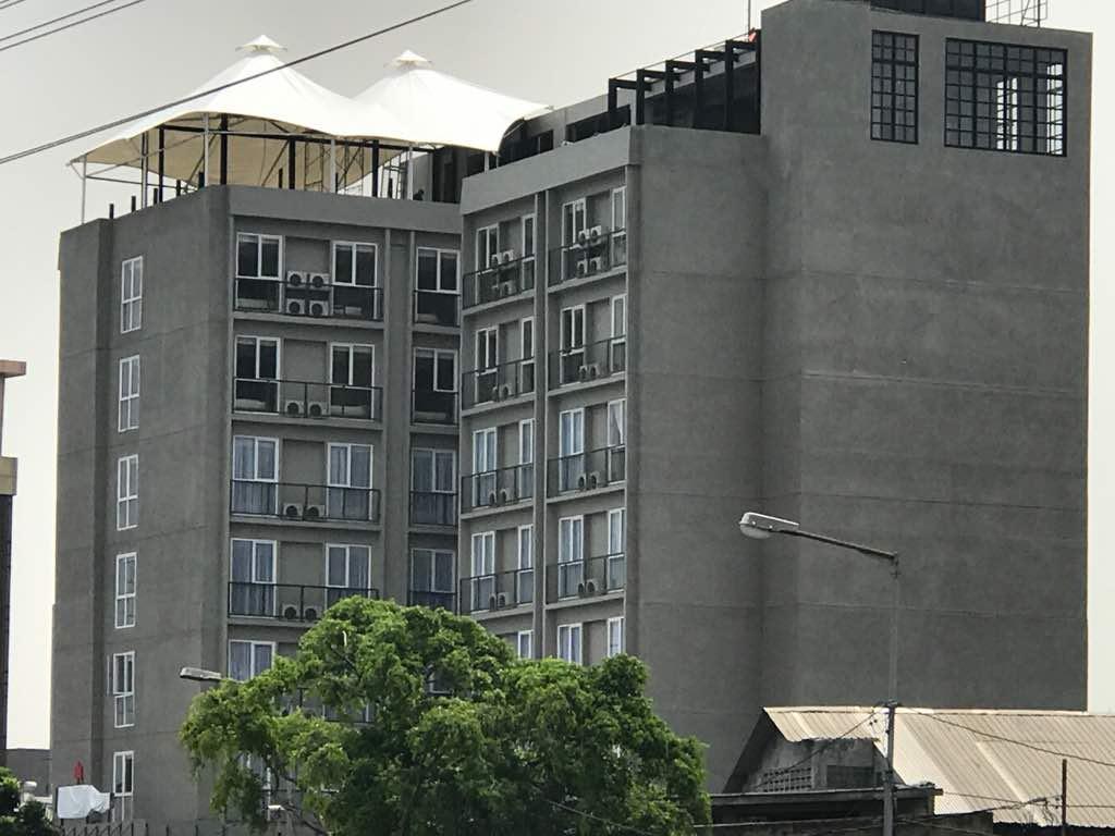 Maple Hotel Grogol Jakarta Exteriör bild