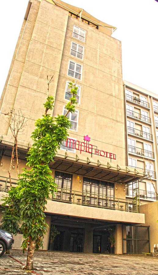 Maple Hotel Grogol Jakarta Exteriör bild